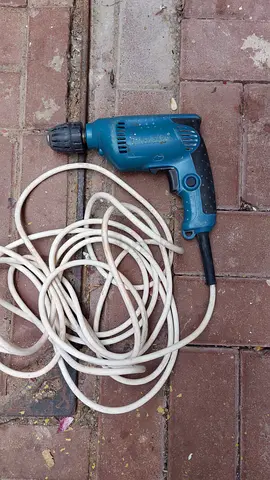 drill makita