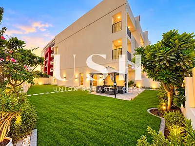 Amazing | Corner House | With Elivator