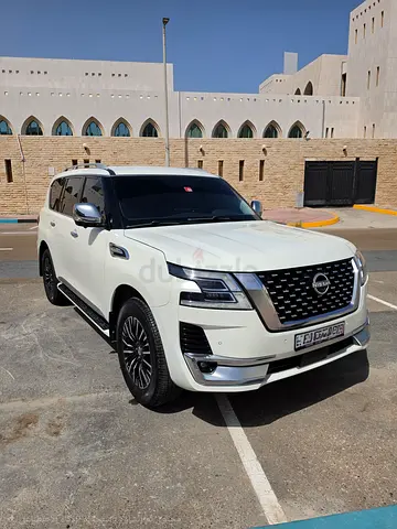 للبيع نيسان باترول موديل 2019 محول تحويل كامل من داخل ومن الخارج بلاتينيوم 2024