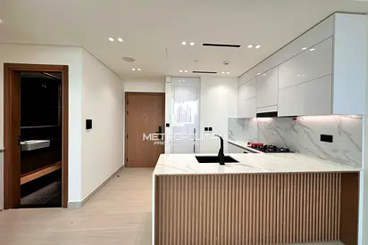 Spacious Unit | Marina View | Appliances Included