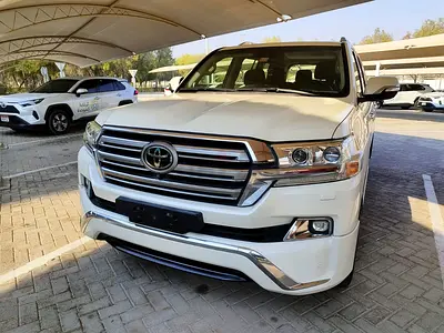 Toyota Land Cruiser VXR 2016 GCC Specs.nambar 1option