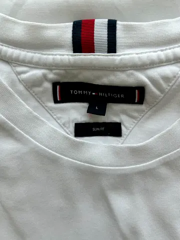 TOMMY HILFIGER Tshirt size L