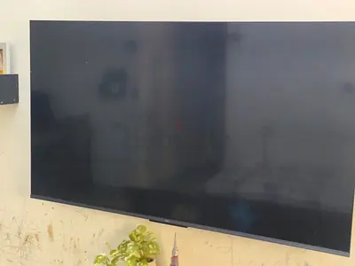 TCL QLED TV 50C645 ,50 inch LED Smart TV - Wall Mounted, Good Working Condition