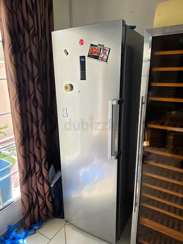 Hoover Upright Freezer in Excellent Condition