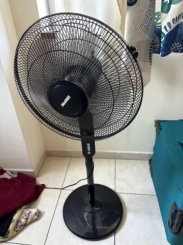 Black Geepas Pedestal Fan - Good Working Condition