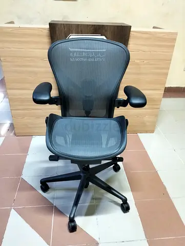 I'm selling Herman Miller Remastered chair size B good condition same look new available