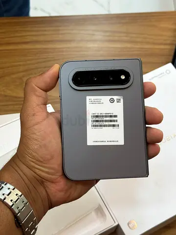 XIAOMI 18 FOLD 512 BLACK COLOR -6600 aed