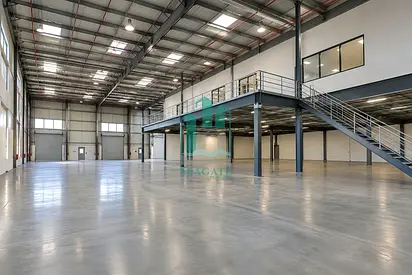 EXCELLENT WAREHOUSE - 16000 SQ FEET - AL QUOZ - 250 KW POWER LOAD - 9 MTRS HEIGHT