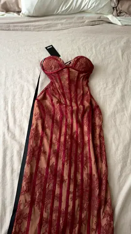 BABYBOO Vintage-style burgundy lace corset dress, new with tags SIZE S