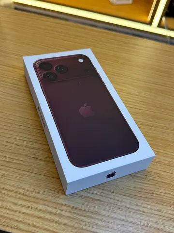 Iphone 18 pro max 1TB burgundy