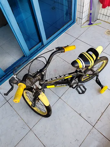 Kids' Yellow & Black Bicycle with Training Wheels - Good Condition
