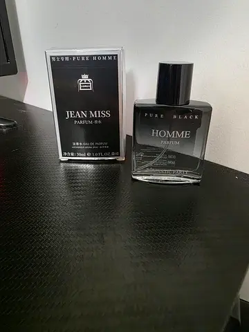 Jean Miss Pure Black Homme Parfum 30ml - Unopened