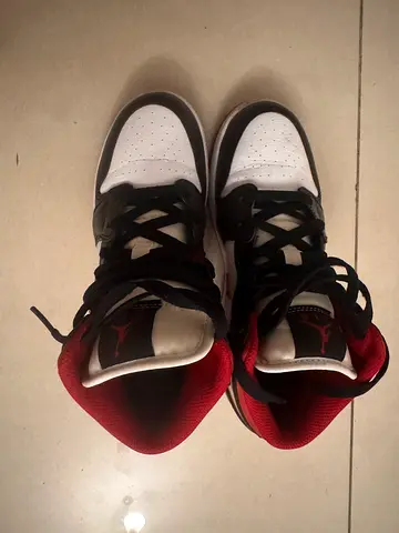 Air Jordan 1 Mid "White/Black/Gym Red" (Black Toe) sneakers