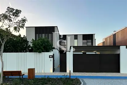 Hot Price | Corner Unit | High Ceiling