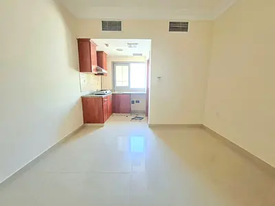 Luxury Big size saprt kitchen studio 17k available in muwaileh sharjah