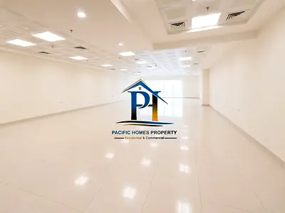 Spacious Commercial Shop for Rent in Al Mamzar – 4,587 Sq. Ft. | High Exposure