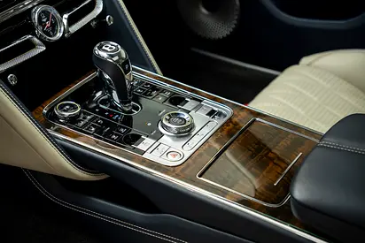2020 Bentley FLYING SPUR 照片 7