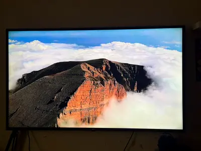 55 inch LED Smart TV in excellent working condition