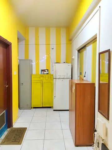 EXCLUSIVE LADIES BED SPACE AVAILABLE IN AL KARAMA, DUBAI