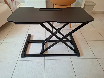 Adjustable Standing Desk Converter / Sit-Stand Riser - Black (Bought for 800AED)