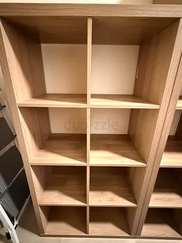 Shelves / storage