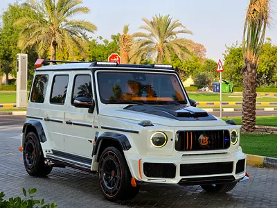 G63//BRABUS ROCKET 900 GCC 2019 GCC VERY CLEAN