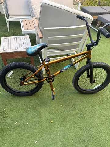 BMX Mongoose Legion L40
