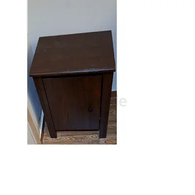 2 Bedside Tables / Nightstands – Moving Sale