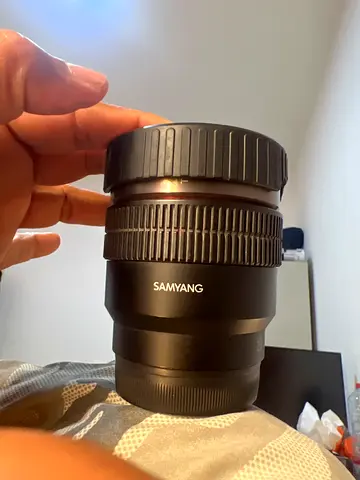 Samyang V-AF 24mm T1.9 FE Full Frame Lens – Excellent Condition