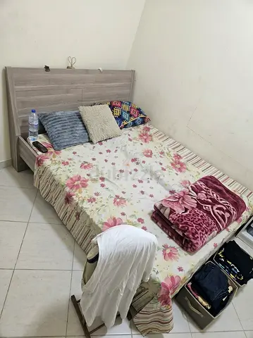 Queen size bed with dressing table