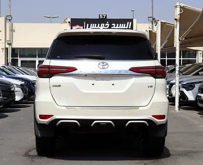 2021 Toyota FORTUNER — фото 4