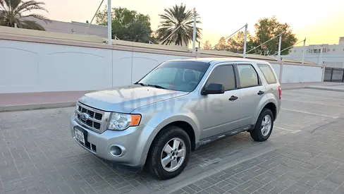 2012 V4 2.0L Ford Escape GCC Accident Free Fix Price No Negotiable