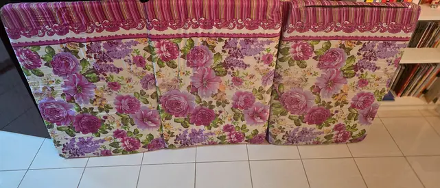 Single folding mattress