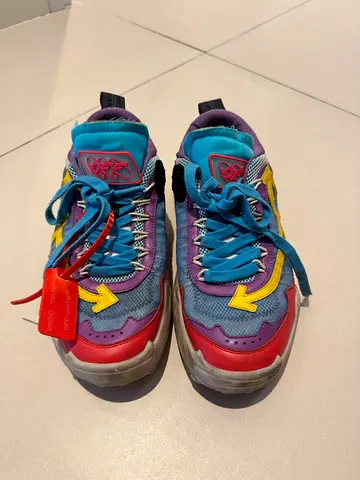 Used Off-White sneakers with tag - size 40