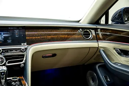 2020 Bentley FLYING SPUR 照片 10