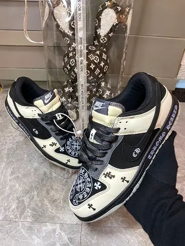 Nike Dunks SB X Chrome Hearts shoes unisex