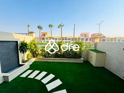 SINGLE ROW | LANDSCAPED | READY TO MOVE IN