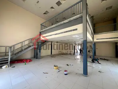 Specious showroom | for rent | mezzanine