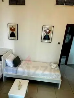 bedspace metro bus all inclusive only professional