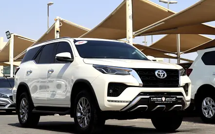 2021 Toyota FORTUNER — фото 2
