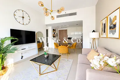 Fully Furnished | Modern | Large layout |