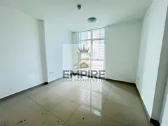 Prime location spacious apartment maintenance free parking free close to Dubai