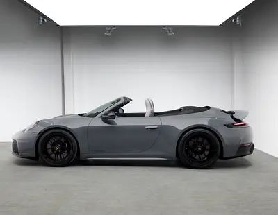 Cabriolet | 3.6L T-Hybrid • Porsche Unli Kms Warranty • FDSH • GCC Specs
