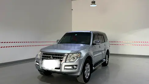2017 Mitsubishi Pajero GLS Gold | Accident-Free | Fully Loaded | 154,000 KM