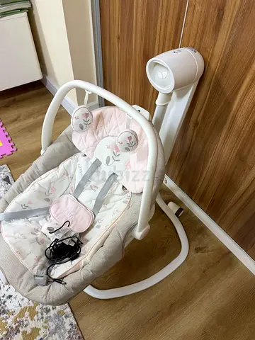 Electric Baby Swing / Rocker with Mobile - Good Condition