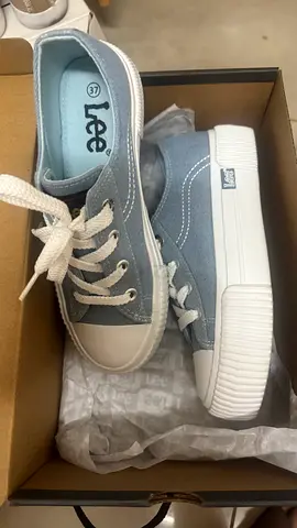 Lee women's casual canvas sneakers - size 37