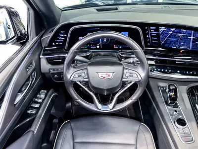 صورة 10 لـ 2023 Cadillac ESCALADE