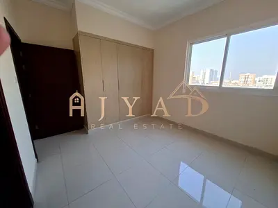 شقة غرفة وصالة ايجار سنوي بالجرف3 (عجمان) - غرفة ماستر - 2 حمام - تبريد مركزي - بلكون - اطلالة مشمسة - تسهيلات بالدفع - تشطيب رائع - سهل لمخرج 311 .