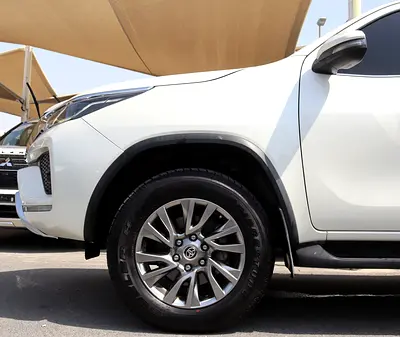 2021 Toyota FORTUNER — миниатюра 20
