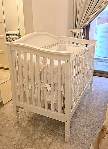 Pottery barn adjustable baby crip